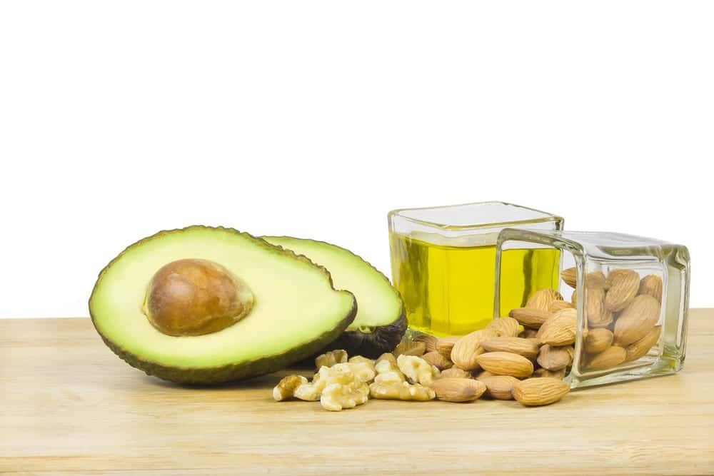 Good-fats-avocado-olive-oil-nuts